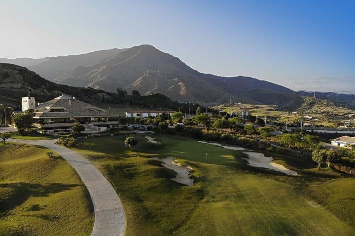 hole-9-valle-romano-golf-&-resort-estepona - Golf Costa del Sol